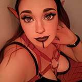 ellaofgoldfall from onlyfans